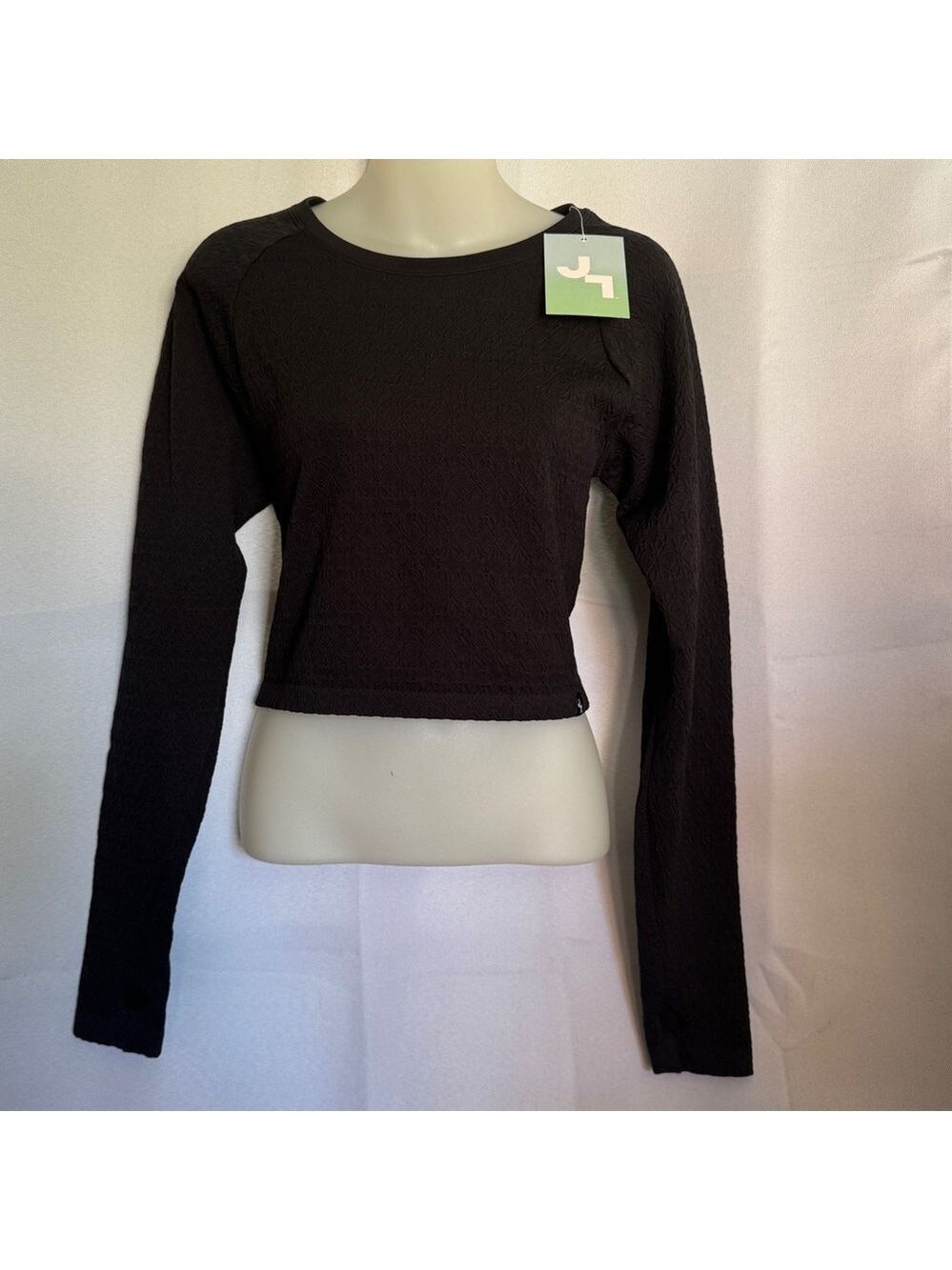 Joylab crop top xxl long sleeve black nwt